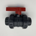 Guľový ventil s vnútorným závitom 1" (32mm) PVC-U