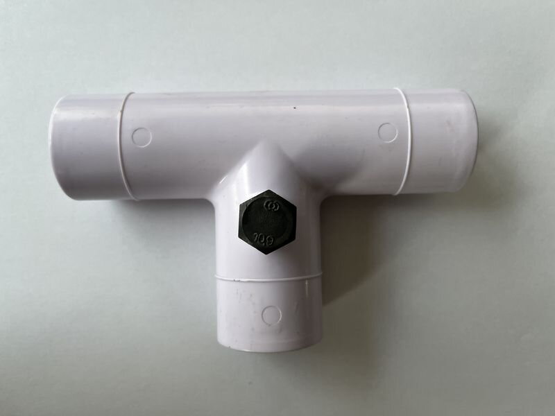 Hadicová rozbočka T 38mm s odvzdušňovacím ventilom Hadicová rozbočka T 38mm s odvzdušňovacím ventilom