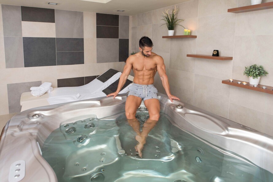 Bezchlórová starostlivosť o vírivku alebo bazén: Čistá voda bez  zápachu