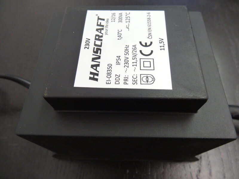 Bezpečnostný transformátor 300VA (230-11,5 V) uzavretý